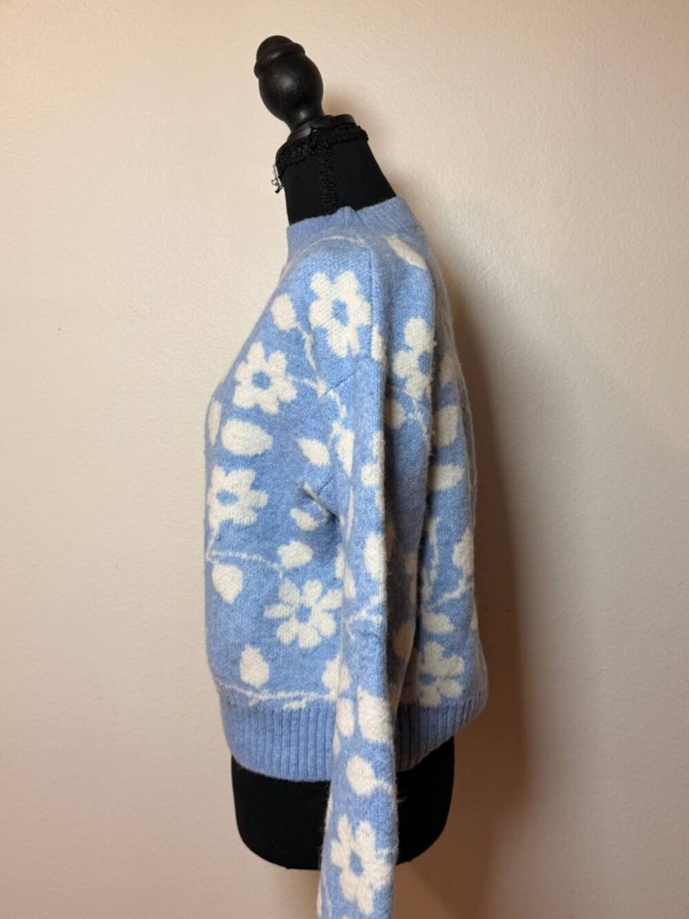 Francesca's Blue Floral Mock Neck Sweater Cottagecore Style Cozy Knit M - Picture 3 of 6